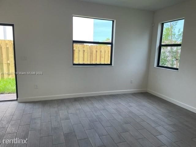 Building Photo - 4 br, 2.5 bath House - 240 SW 159th Way