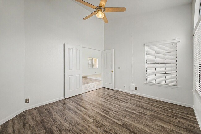 Building Photo - Beautiful Sonoran Heights 4 bed Home, 3 car garage, and Pool
