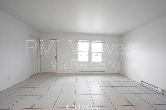 Building Photo - 4881 300W
