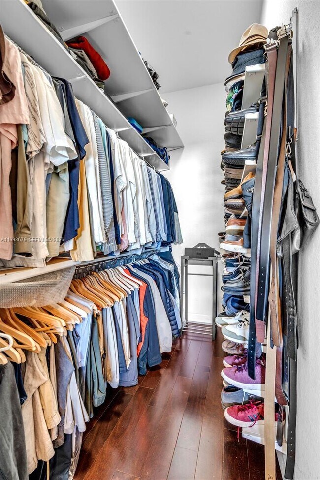 Building Photo - 36 NW 6th Ave