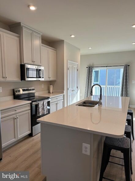 Building Photo - 4908 Dunhaven Dr