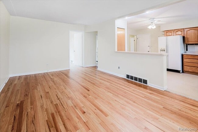 Building Photo - 11809 Meteor Dr