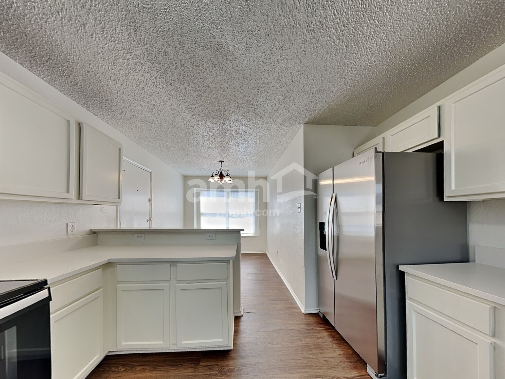 Building Photo - 607 Ashcrest Ct