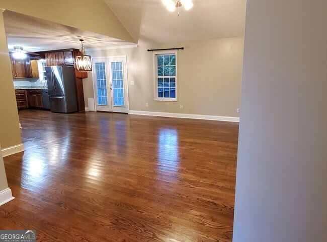 Building Photo - 340 Twin Point Way
