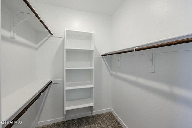 Building Photo - 7591 W Honeysuckle Dr