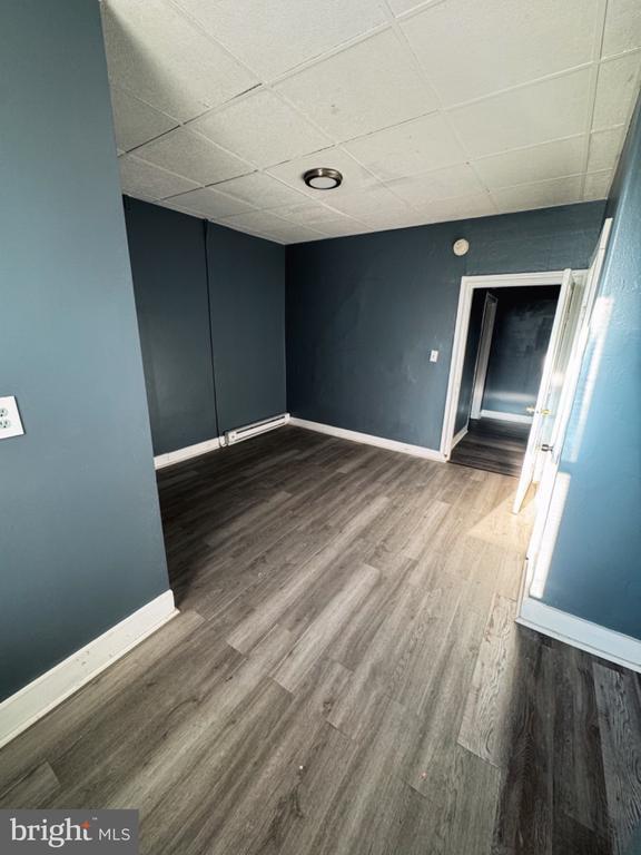 Building Photo - 13 E Water St