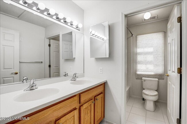 Building Photo - 3 Vancleve Rd