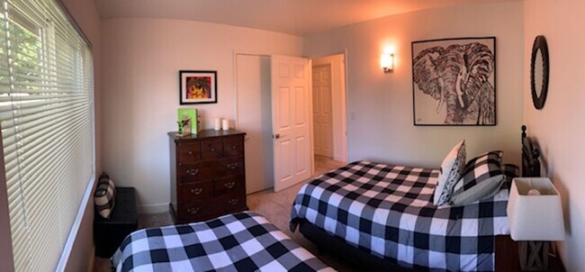 Building Photo - Beautifully Updated 3 Bedroom 1 Bath Home in the Spokane Valley