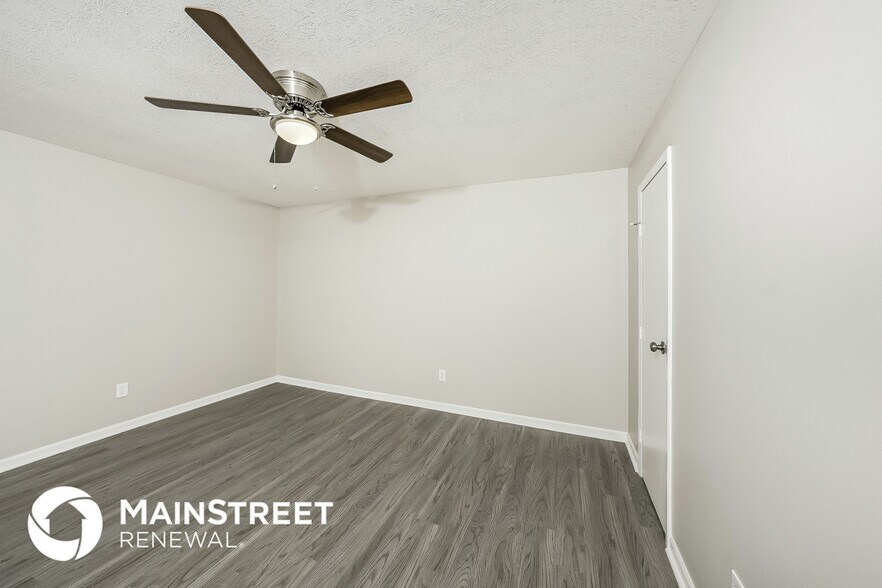 Building Photo - 617 Princess Ln