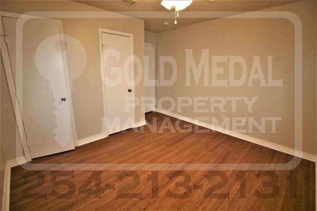 Building Photo - 4707 Westcliff Rd
