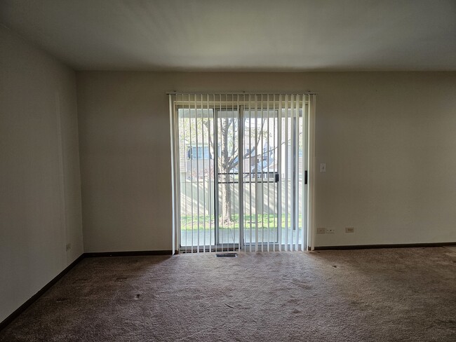 Building Photo - 311 Village Creek Dr