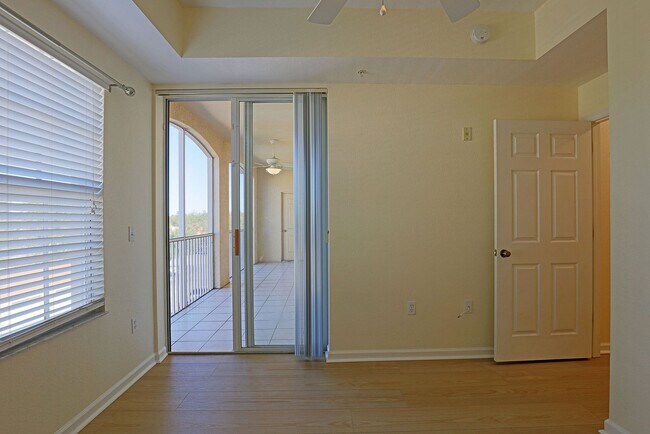 Building Photo - The Enclave 9005-1919