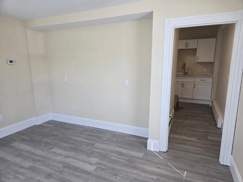 Building Photo - 45 Providence St