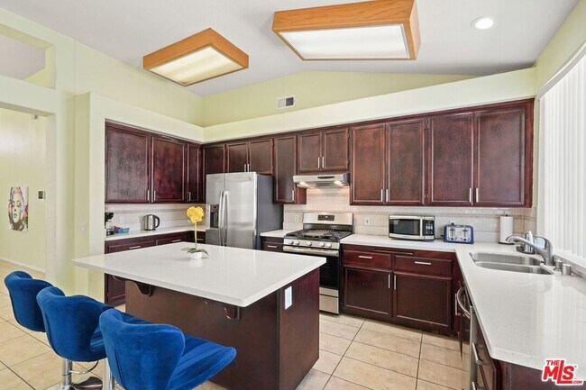 Building Photo - 69730 Mccallum Way