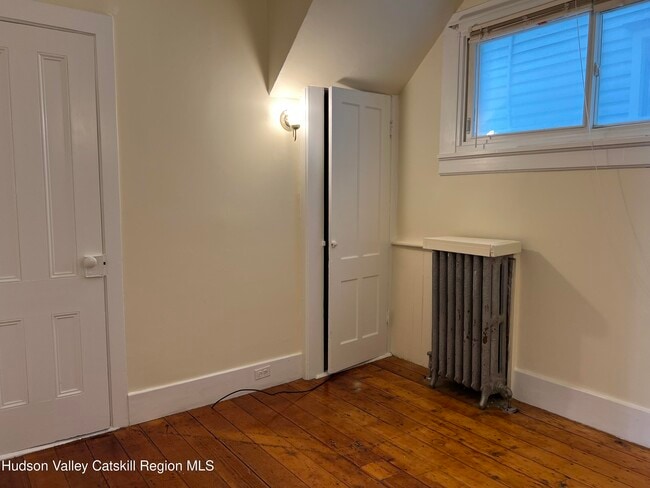 Building Photo - 9 N Franklin St