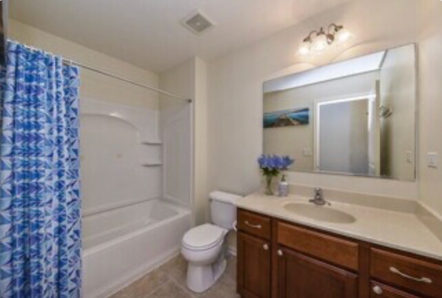 Building Photo - 475 Plaza Pl
