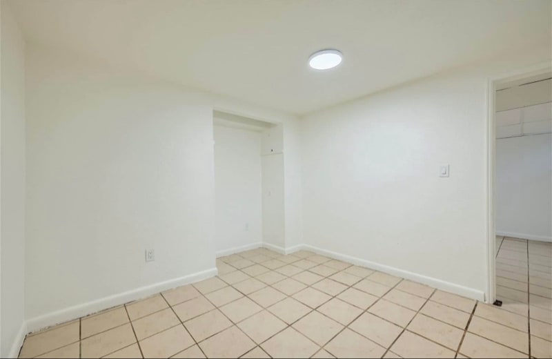 Building Photo - 668 S Lowell Blvd