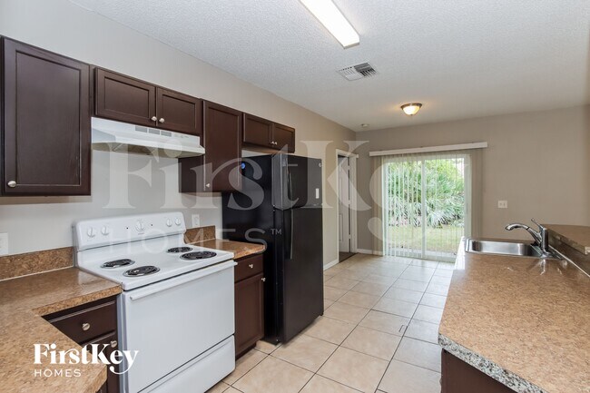 Building Photo - 112 Marsh St