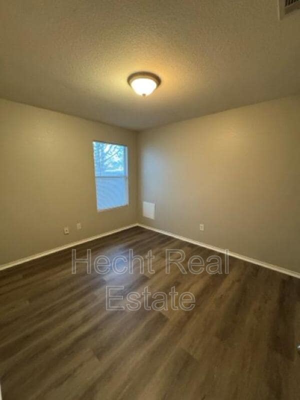 Building Photo - 12309 Drummond Dr