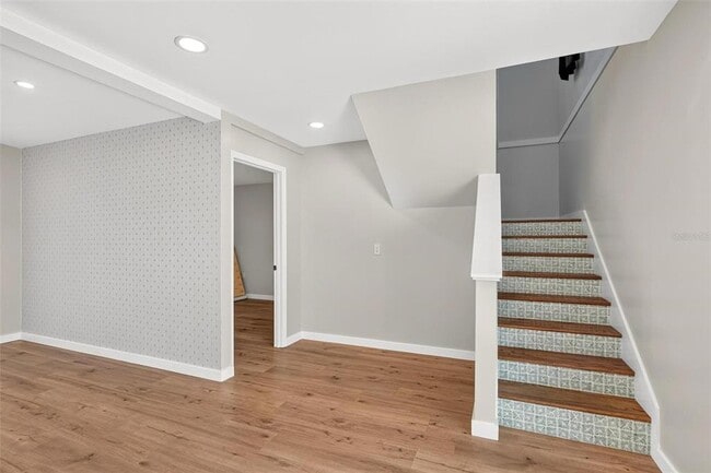 Building Photo - 1099 Grove Ave