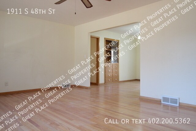 Building Photo - 1911 S 48th St