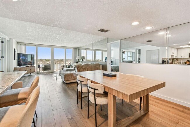 Building Photo - 500 Treasure Island Causeway