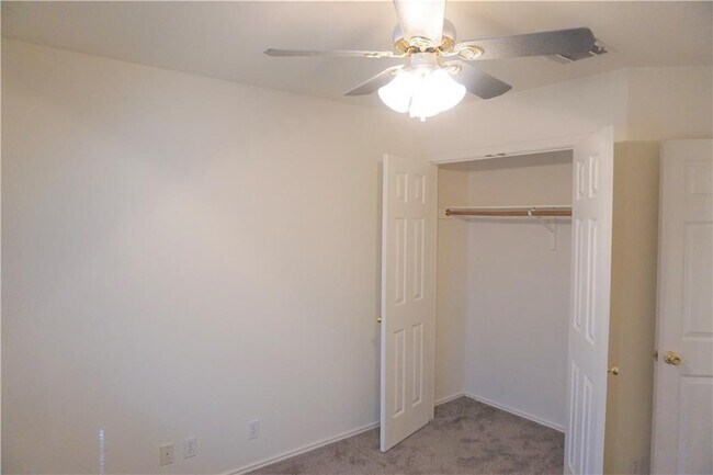 Building Photo - 20915 Gelding Ln