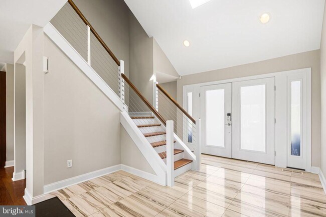 Building Photo - 883 Echo Hill Rd