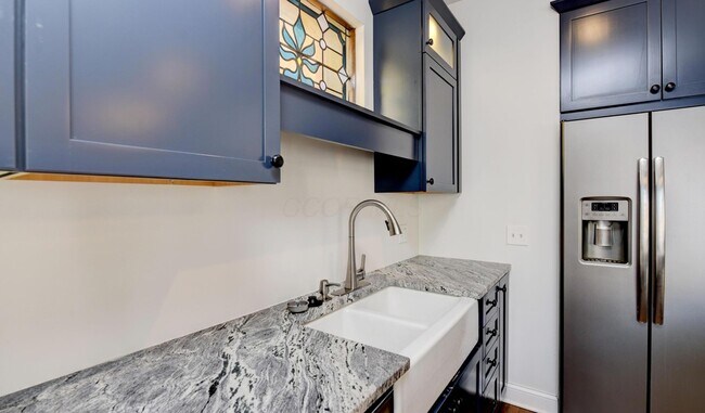 Building Photo - 65 S 5th St