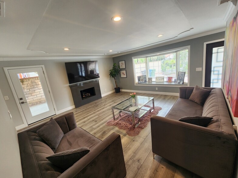 Building Photo - 13969 Wallabi Ave