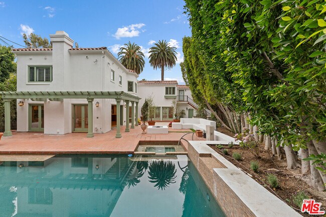 Building Photo - 1200 N Doheny Dr
