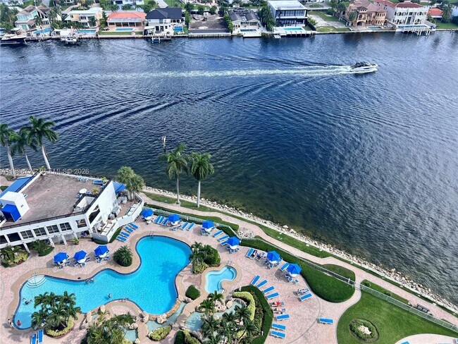 Building Photo - 19101 NE 36th Pl