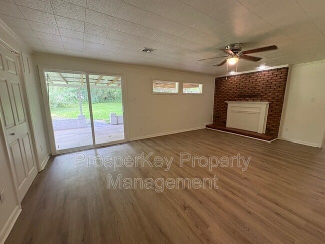Building Photo - 1437 Beaumont Dr