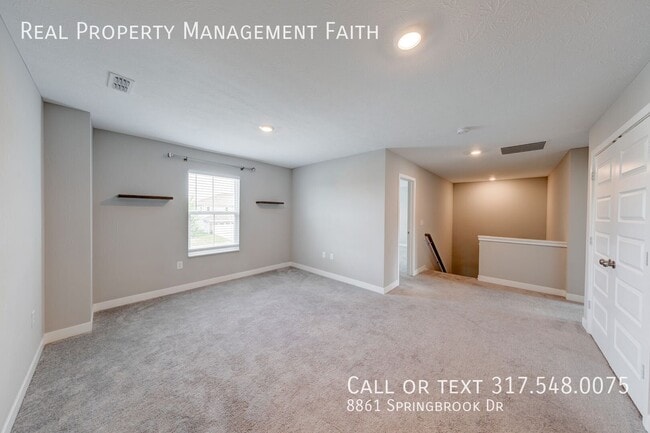 Building Photo - 8861 Springbrook Dr