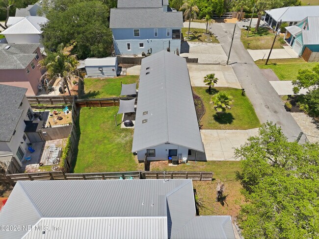 Building Photo - 6 Lisbon St