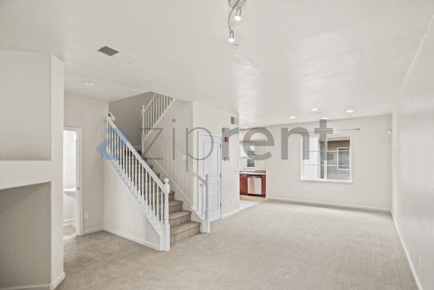 Building Photo - 2858 10th St