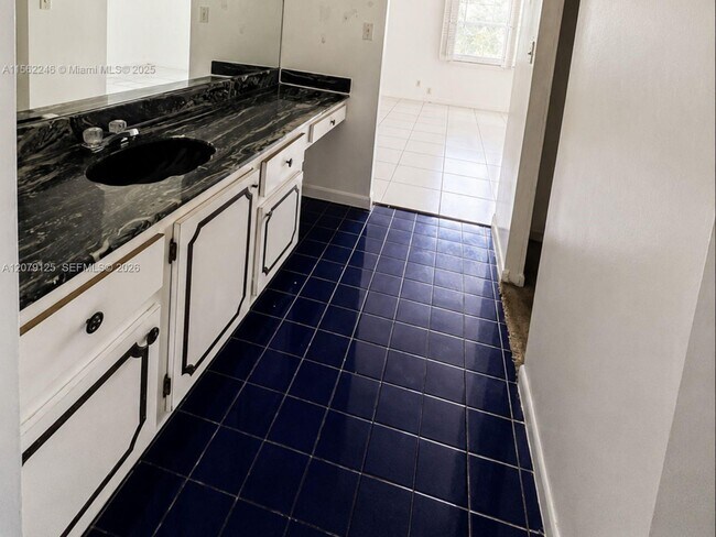 Building Photo - 3360 Spanish Moss Terrace