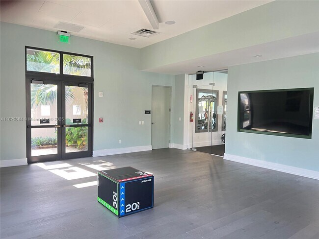 Building Photo - 8224 NW 43rd St