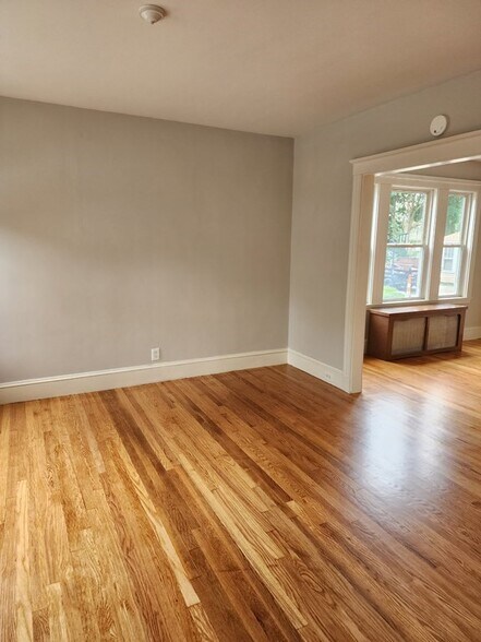 Building Photo - 34 Averton St