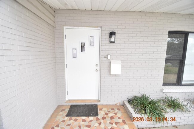 Building Photo - 528 Suwanee Cir