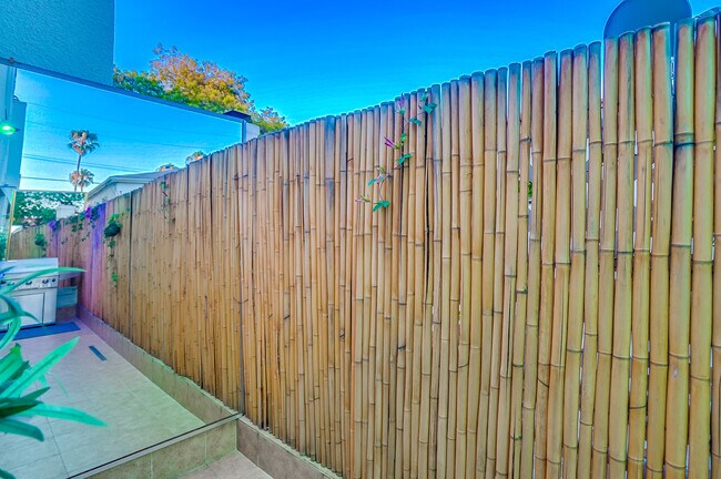 Building Photo - 1128 22nd St