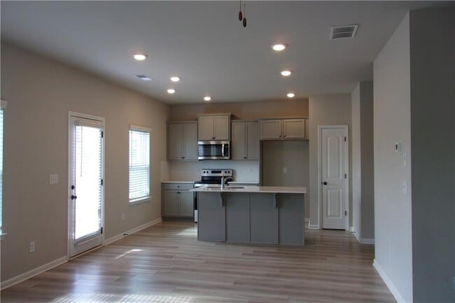 Building Photo - 11600 Winston Dr