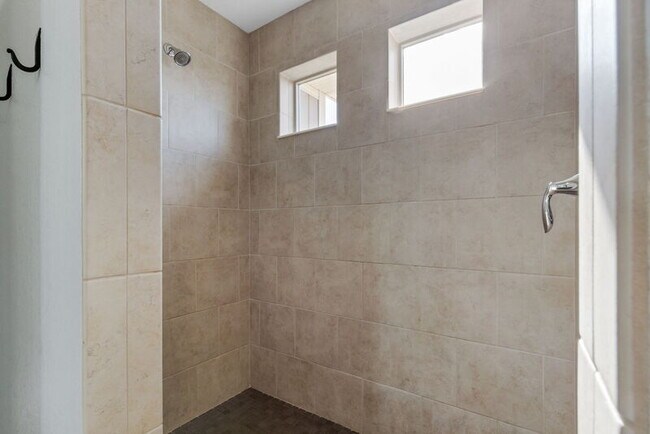 Building Photo - 10559 Worchester Dr