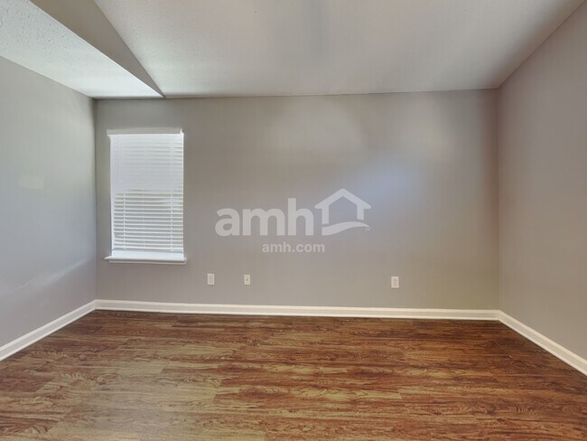 Building Photo - 4607 Noah Overlook E