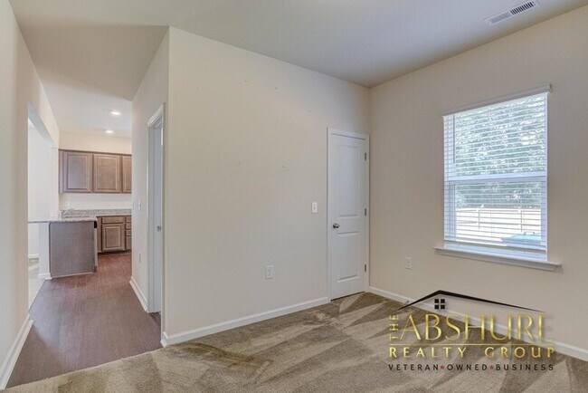 Building Photo - 2123 Water Marsh Trl