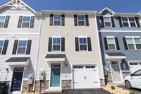 Building Photo - 2910 Orchard Ln