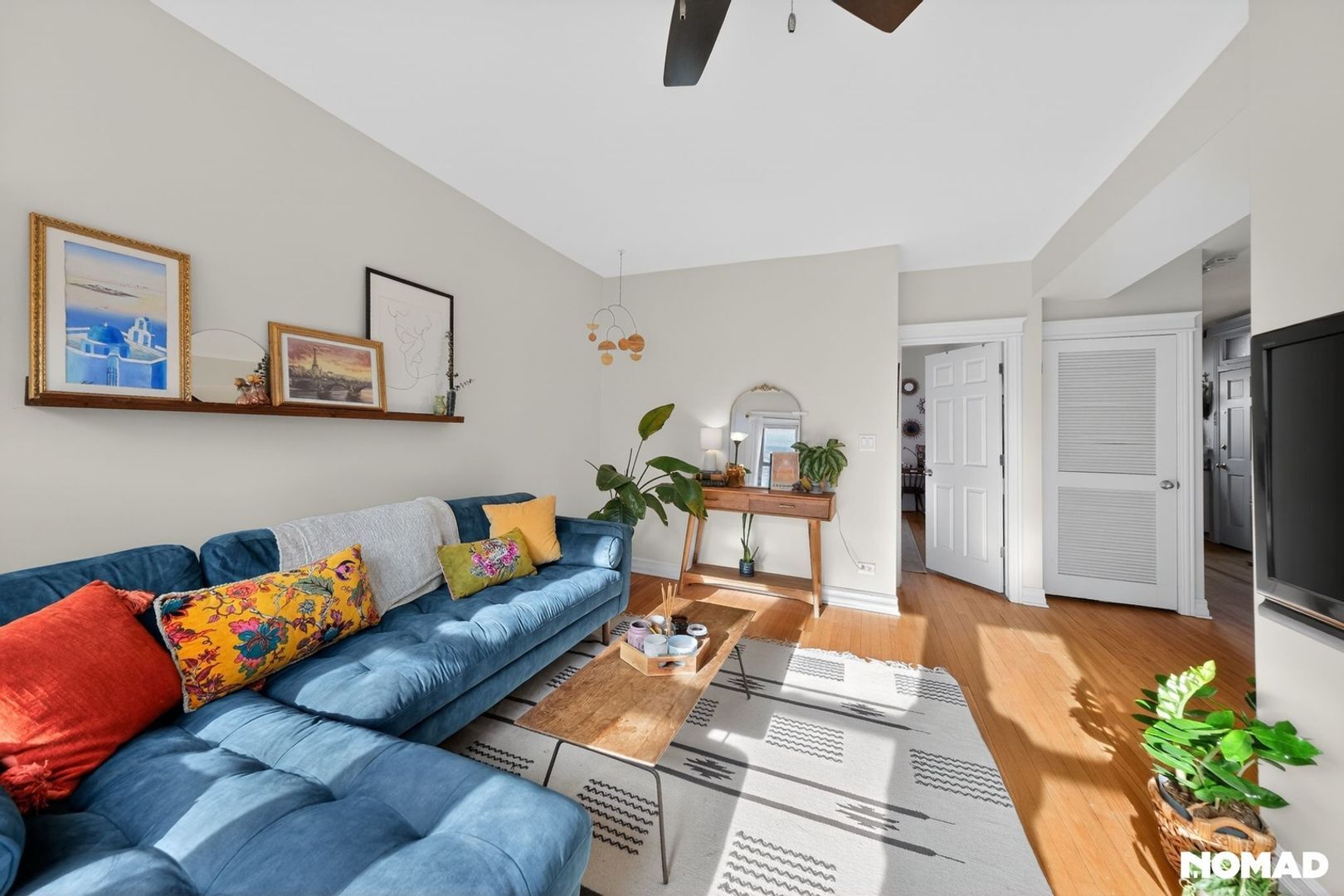 Building Photo - 4617 N Paulina St