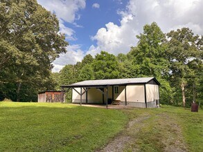Building Photo - 788 Trails End Rd