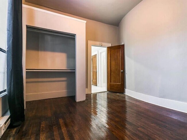 Building Photo - 1740 NW 11th St