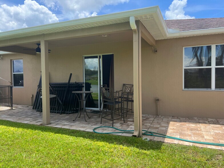 Building Photo - 5406 Sandy Shell Dr